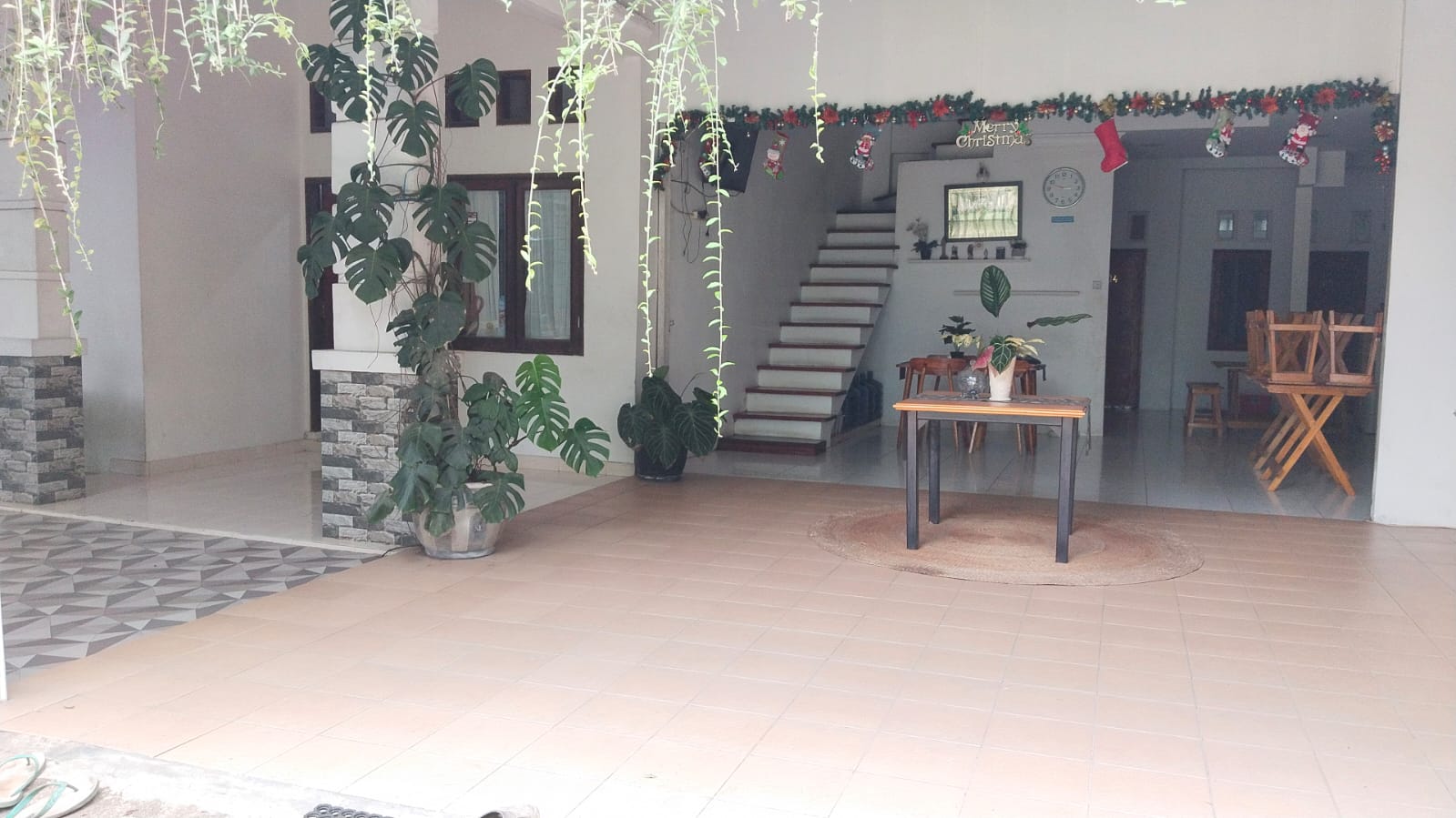 Background home Kost Wikas